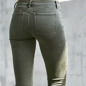 Bullhead, olive green stretchable  jeans, THE 55 LEGGING